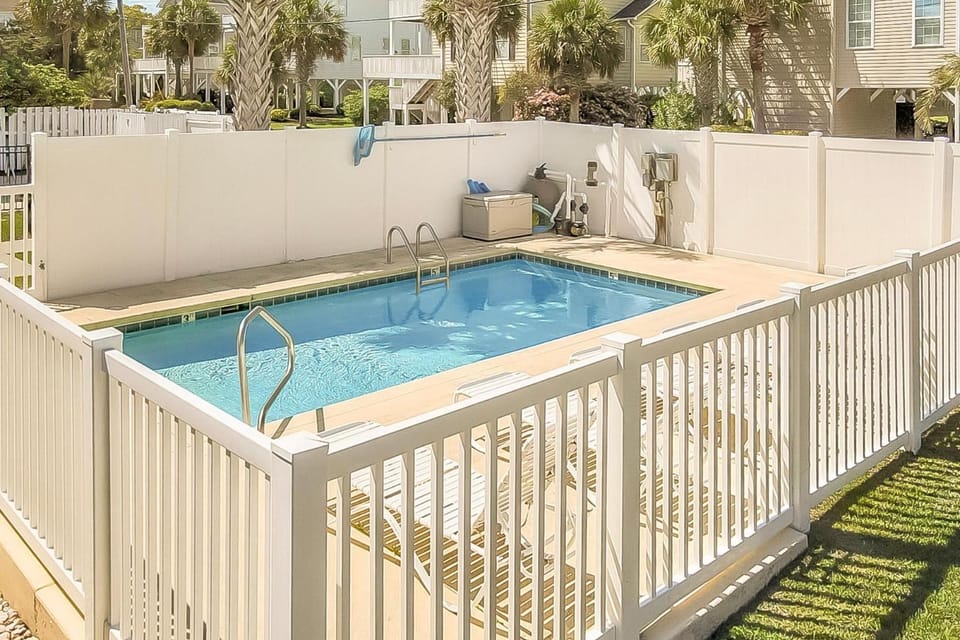 Day, Garden, Garden view, Pool view, Swimming pool, sunbed