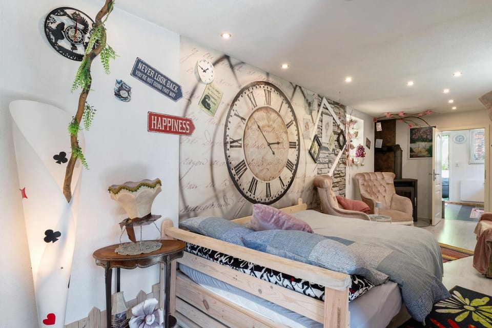 Property building, Living room, Bedroom