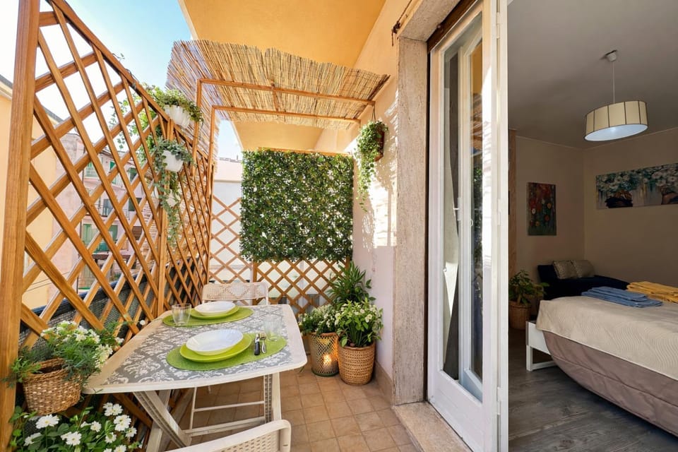 Patio, Spring, Day, View (from property/room), Balcony/Terrace, Dining area