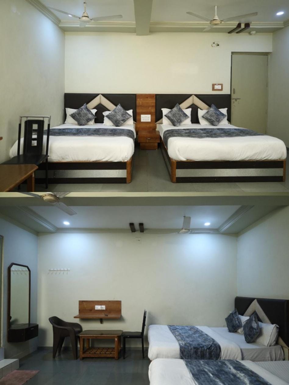 Hotel Aasopalav Bed and Breakfast in Ahmedabad