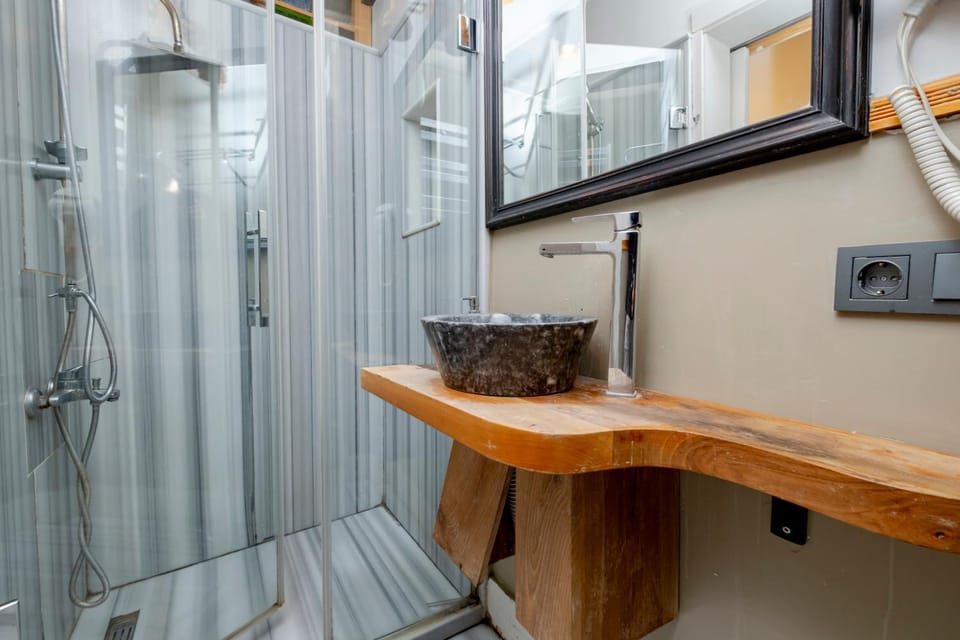Luxury Stay with Panoramic Bosphorus View Apartment in Istanbul
