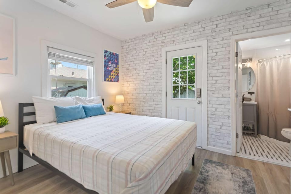 4BR 2BA Hot Tub Home By The Bay House in Atlantic City
