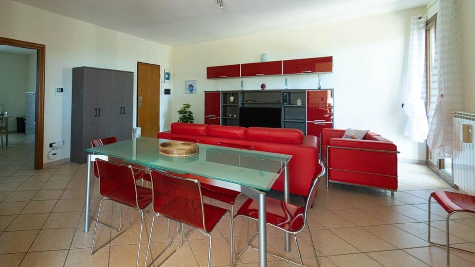 Living room, Seating area, pet friendly