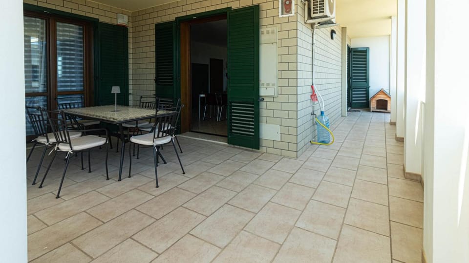 Patio, Day, View (from property/room), Balcony/Terrace, Dining area