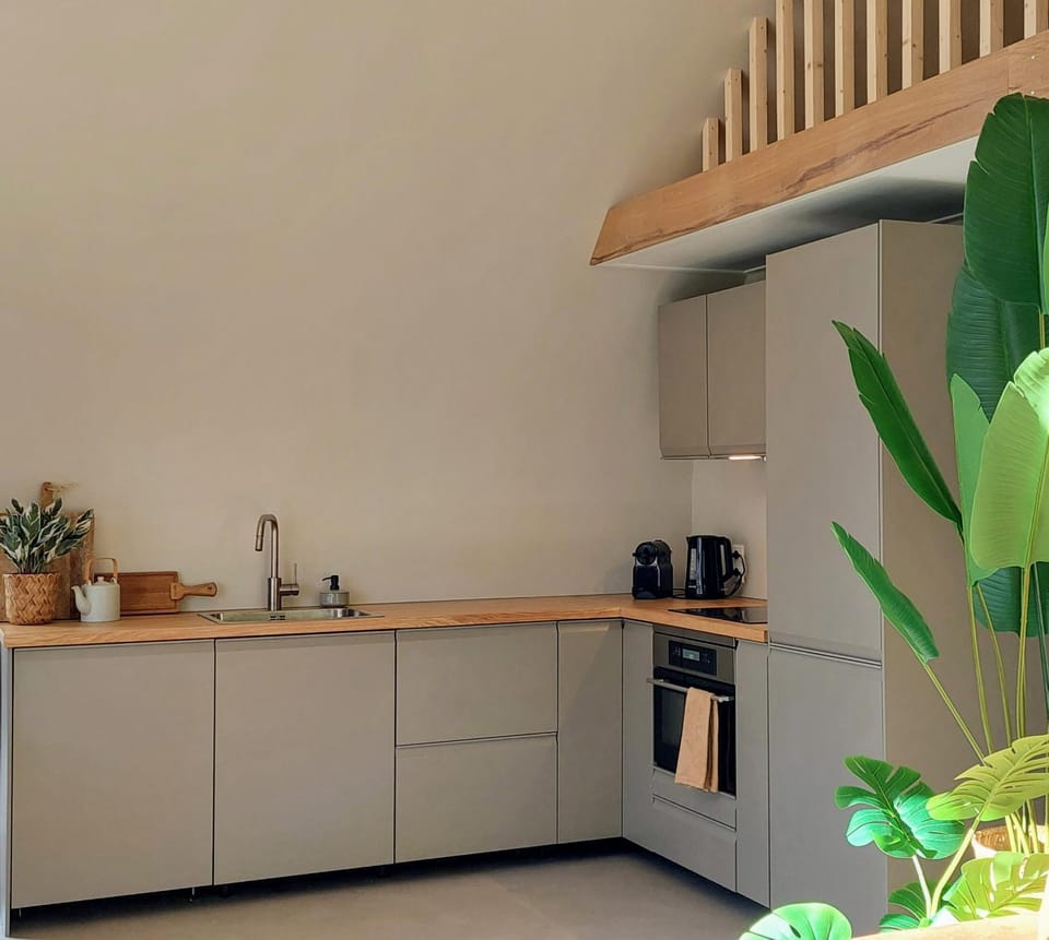 Coffee/tea facilities, Kitchen or kitchenette
