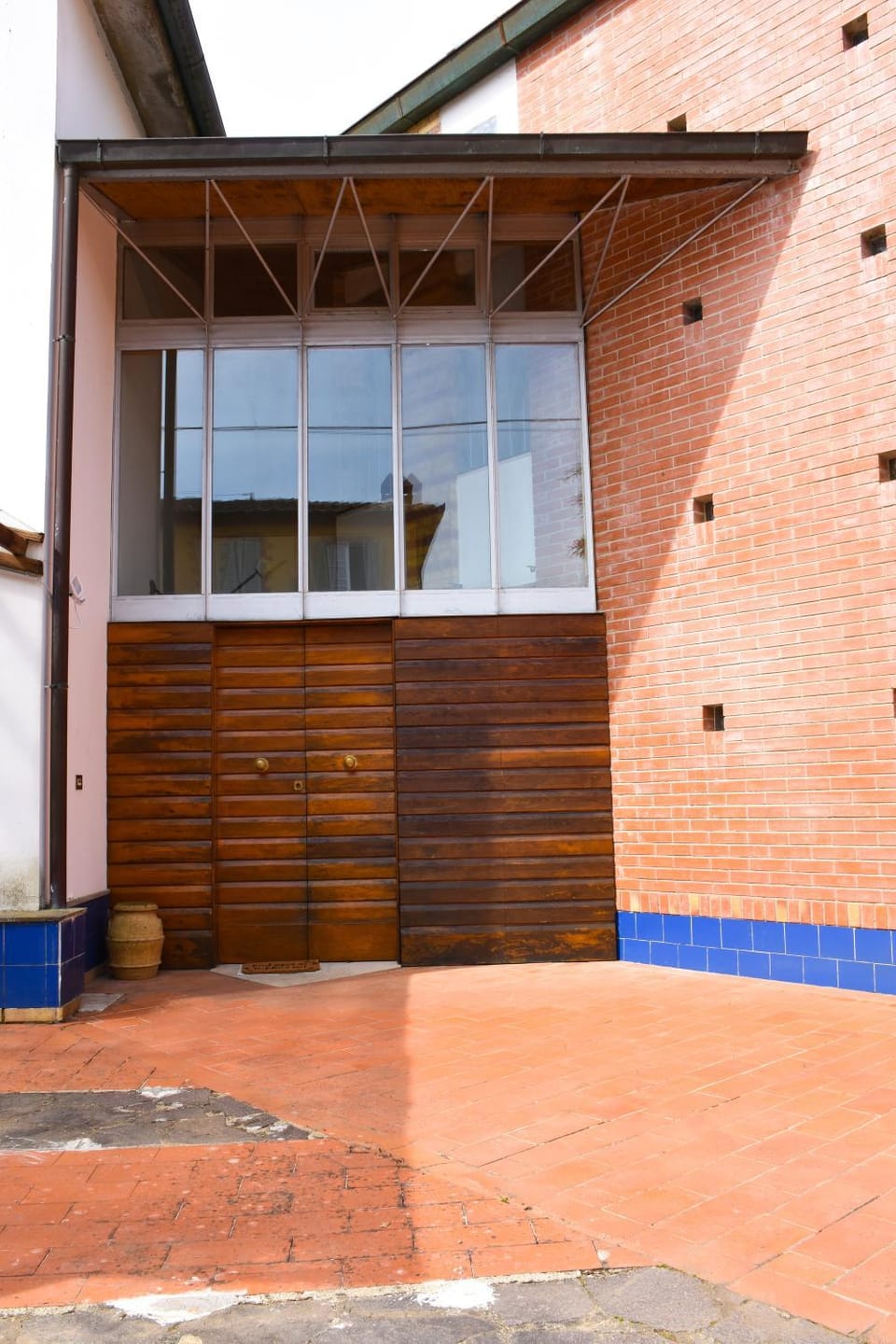 Property building, Facade/entrance