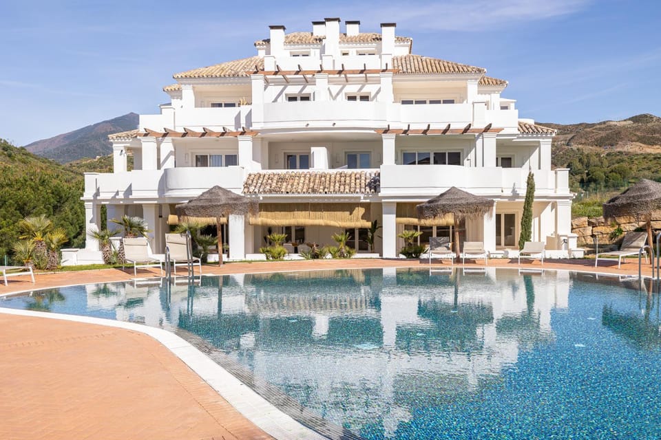 Property building, Pool view, Swimming pool, Swimming pool