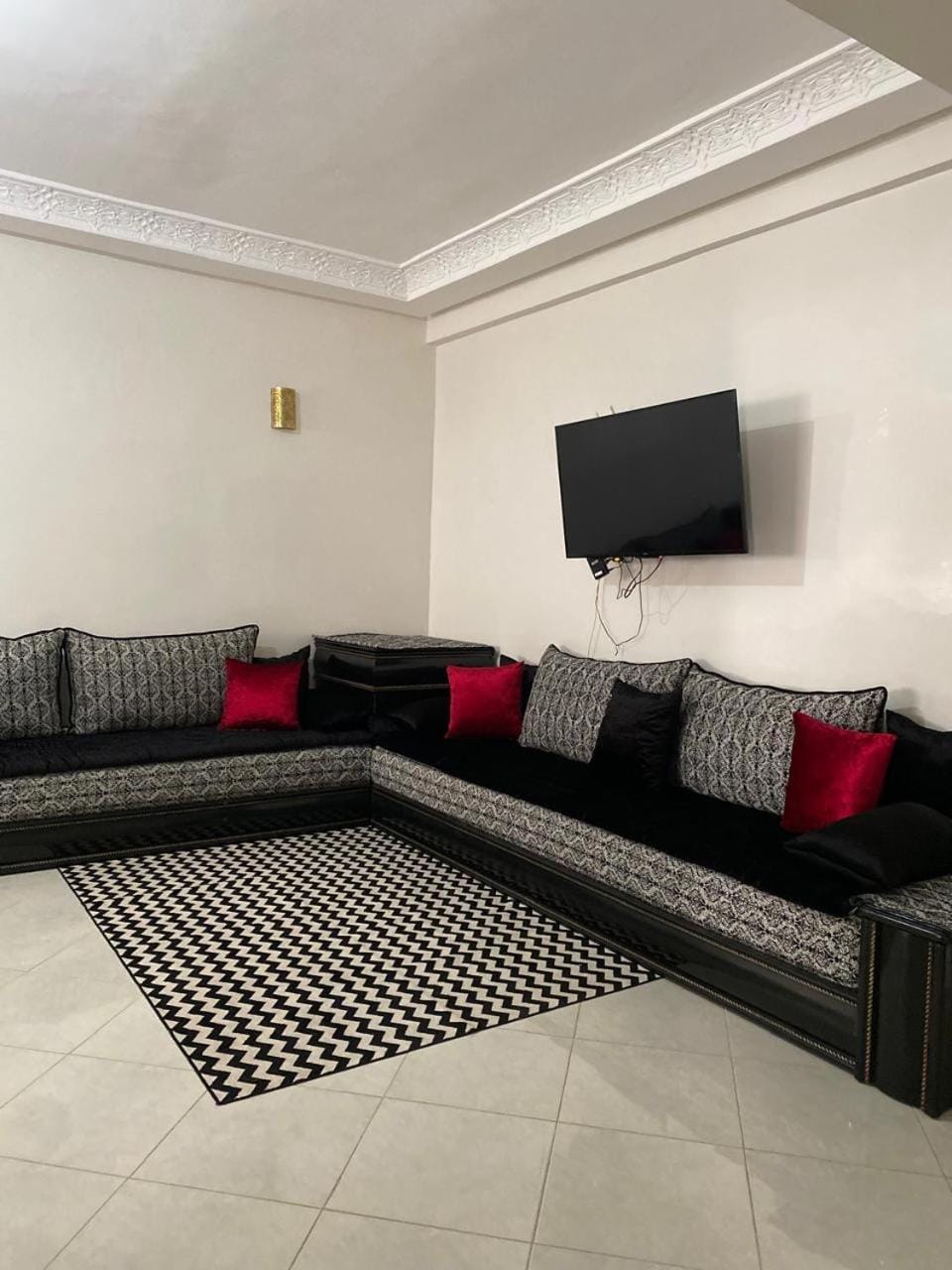 Modern Comfort Airport 2 Beds Apartment in Tangier