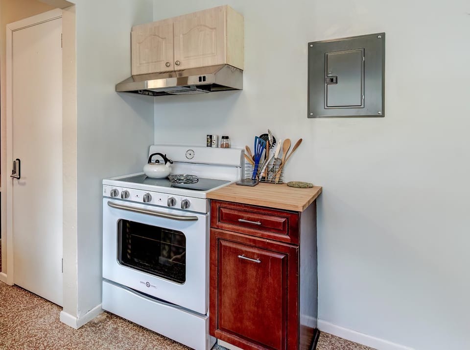 Downtown Duplex B Private Yard Great Location House in Sanford
