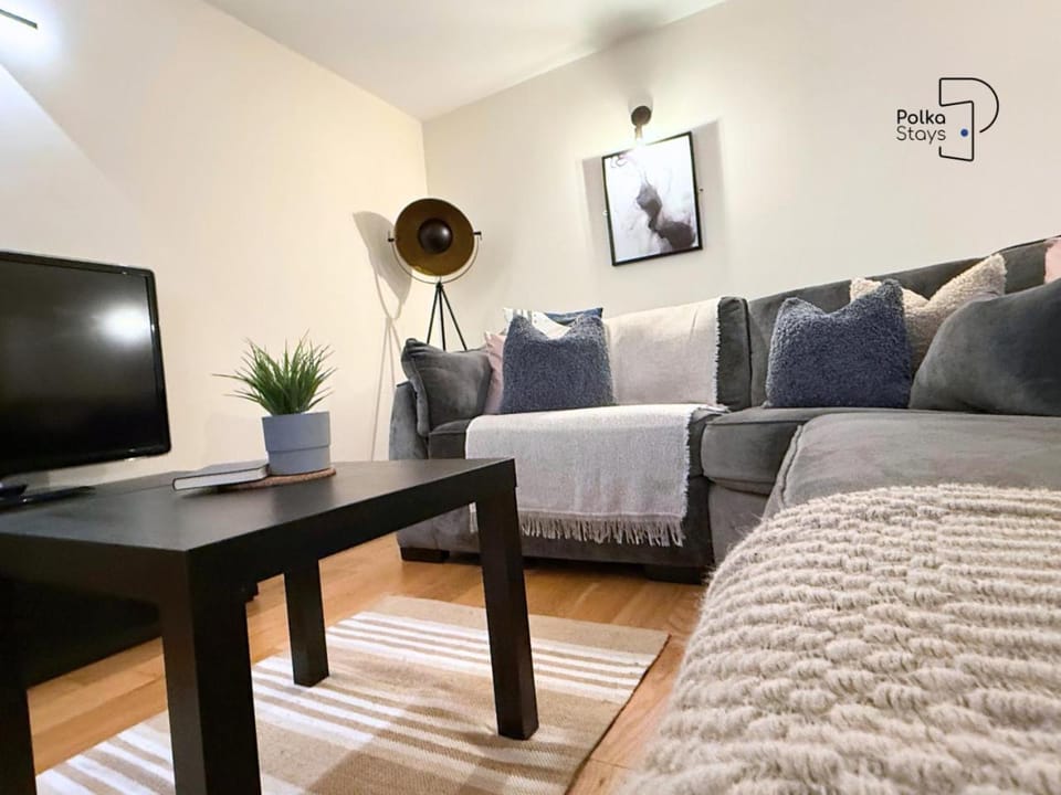 TV and multimedia, Seating area