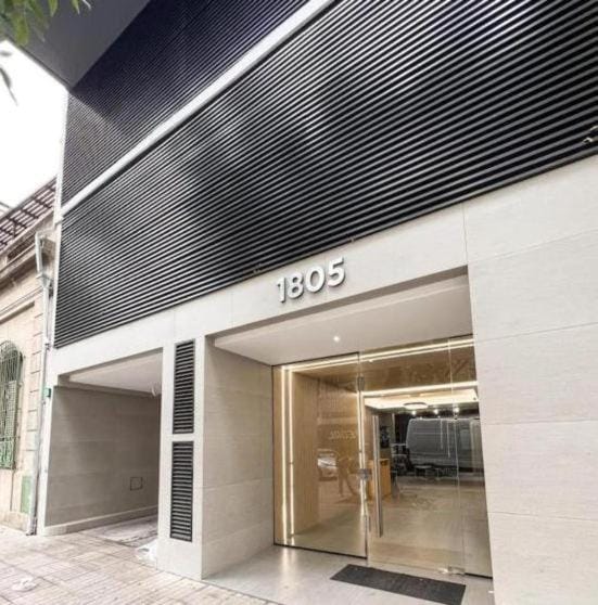 Movistar Arena caminando!! 1 a 3 personas, a estrenar premium con balcon Apartment in Buenos Aires