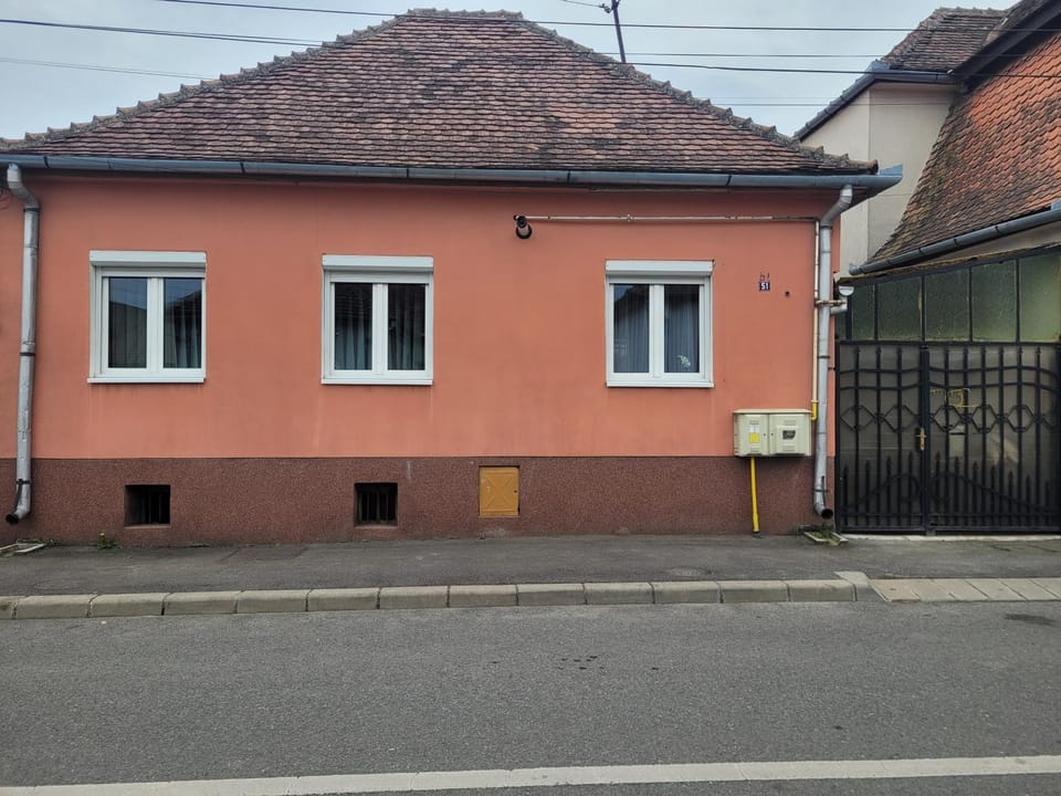 Property building, Street view