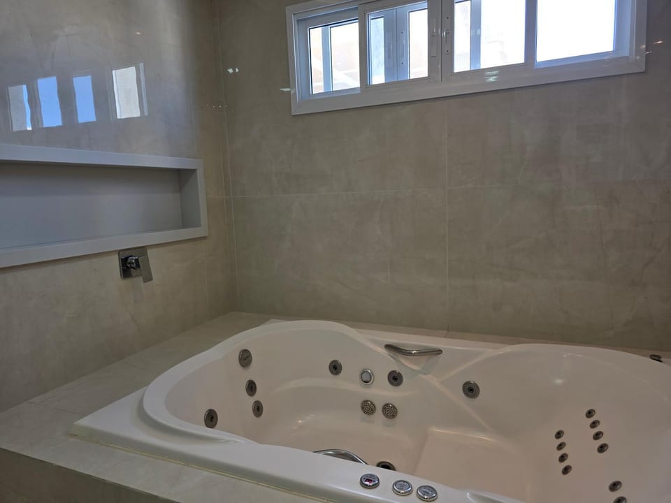 Quarto Àvila Vacation rental in Porto Seguro