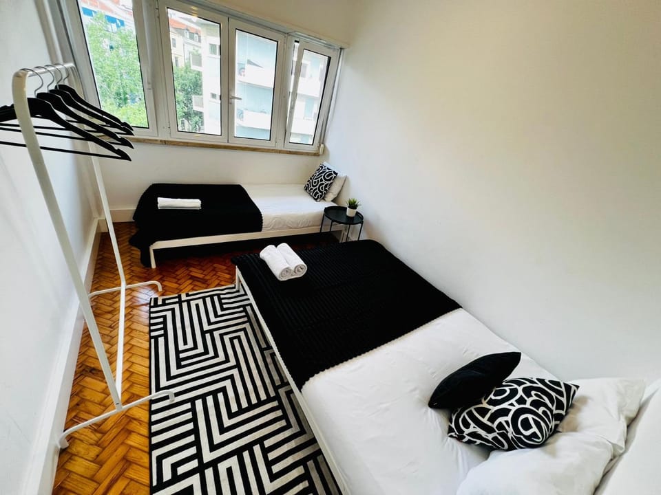 Bed, Photo of the whole room, Bedroom