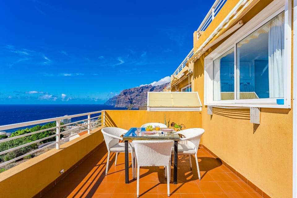 Eva The View Apartment in Acantilados de Los Gigantes