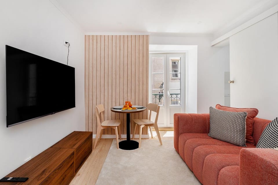 TV and multimedia, Living room, Dining area