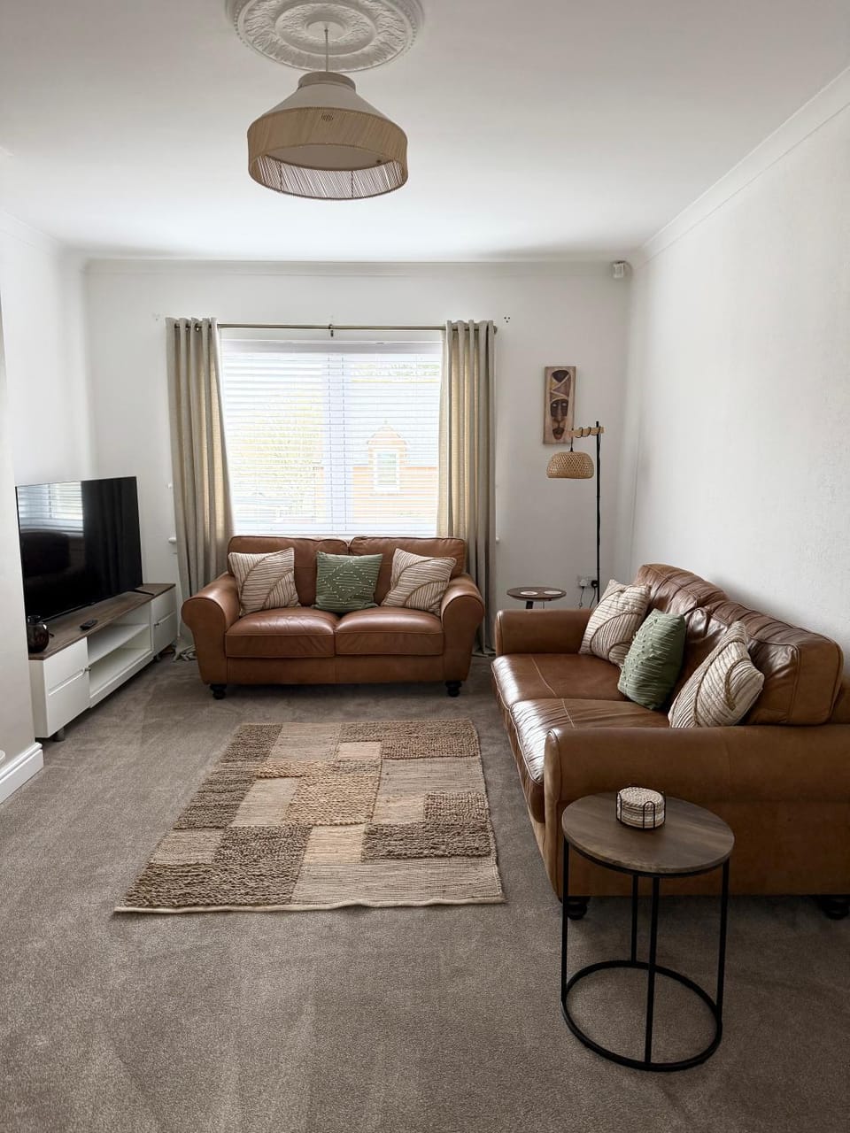 Living room, Evening entertainment