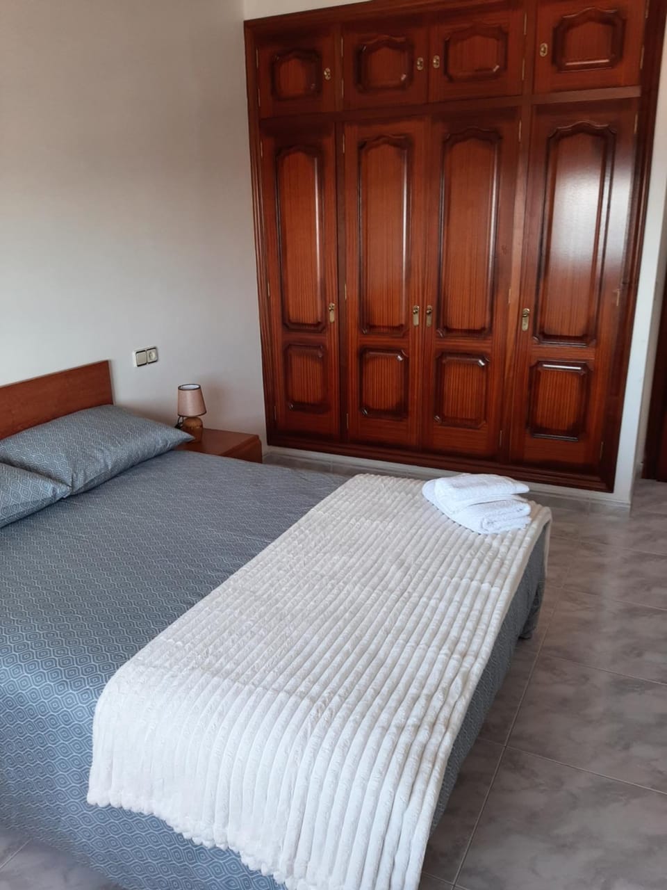 Bed, Bedroom, wardrobe