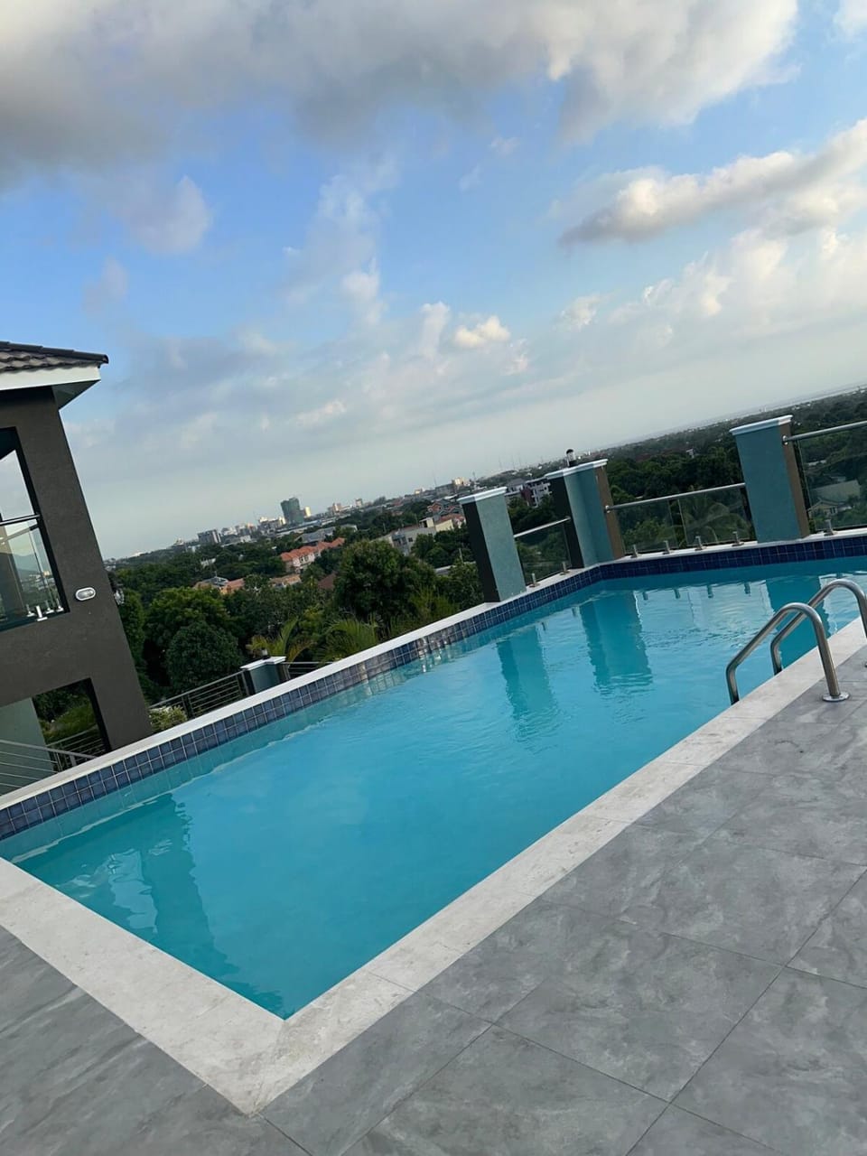 Relaxing and spacious Apartment in Kingston