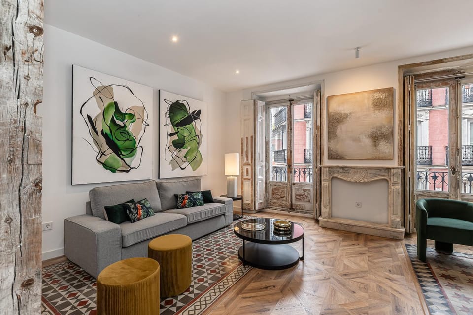 Queens Plaza Mayor IV - Alquiler Corta Duración Apartment in Centro