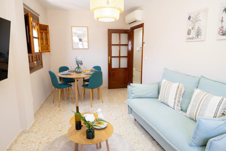 TV and multimedia, Living room, Dining area