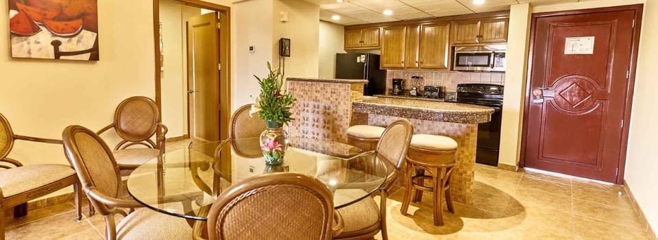 2BD Master Suite Beachfront Royal Hacienda Cancun Apartment in Playa del Carmen