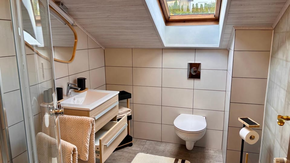 Toilet, Bathroom