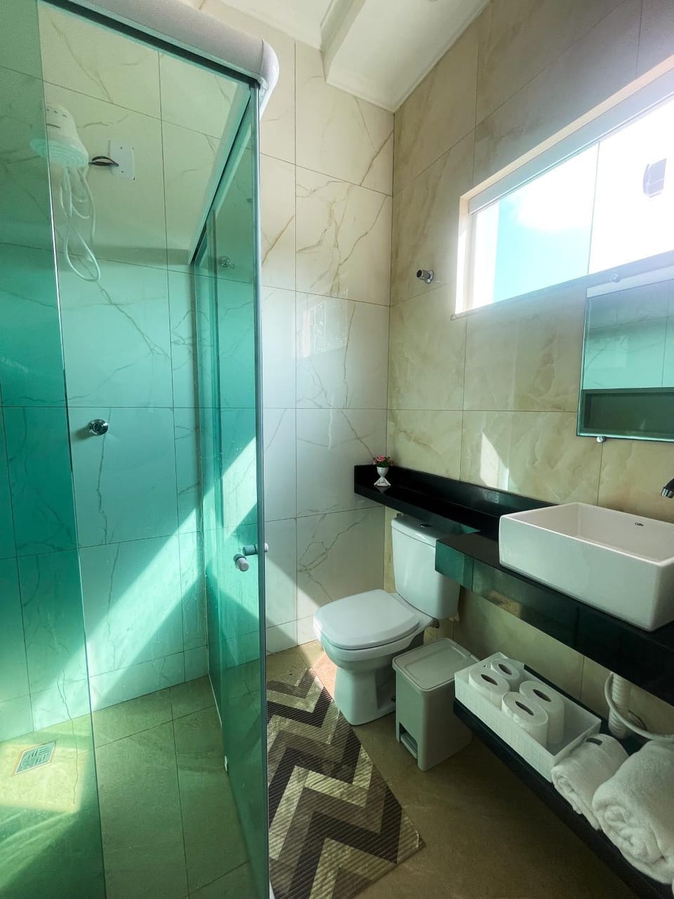 Bathroom, towels