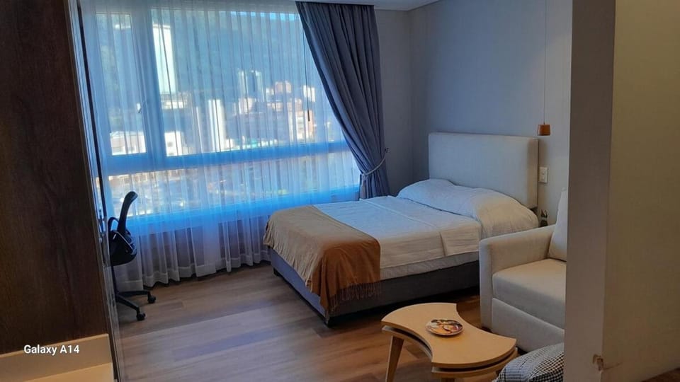 Aparta Suite Edificio VOU Apartment in Bogota