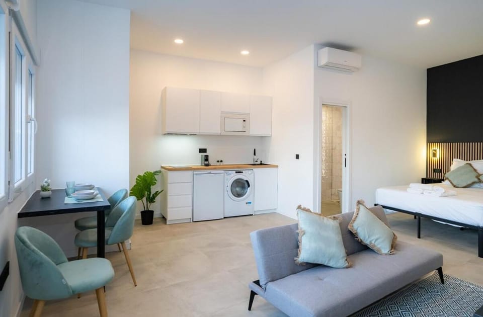 Nomad Malaga - Airport II Apartment in Malaga