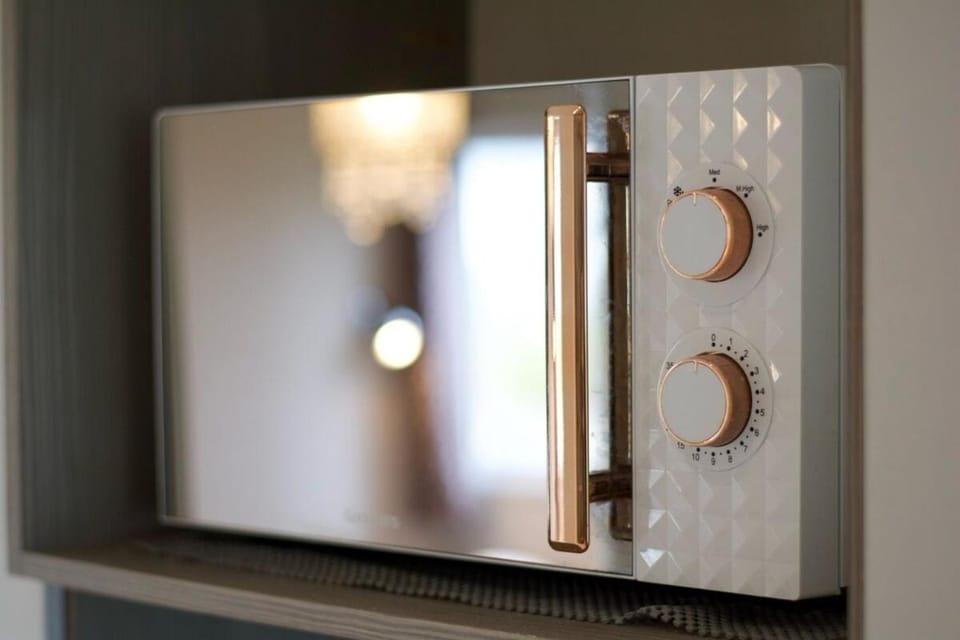 Cosy cabin for 6 in Great Billing Cabin in Northampton