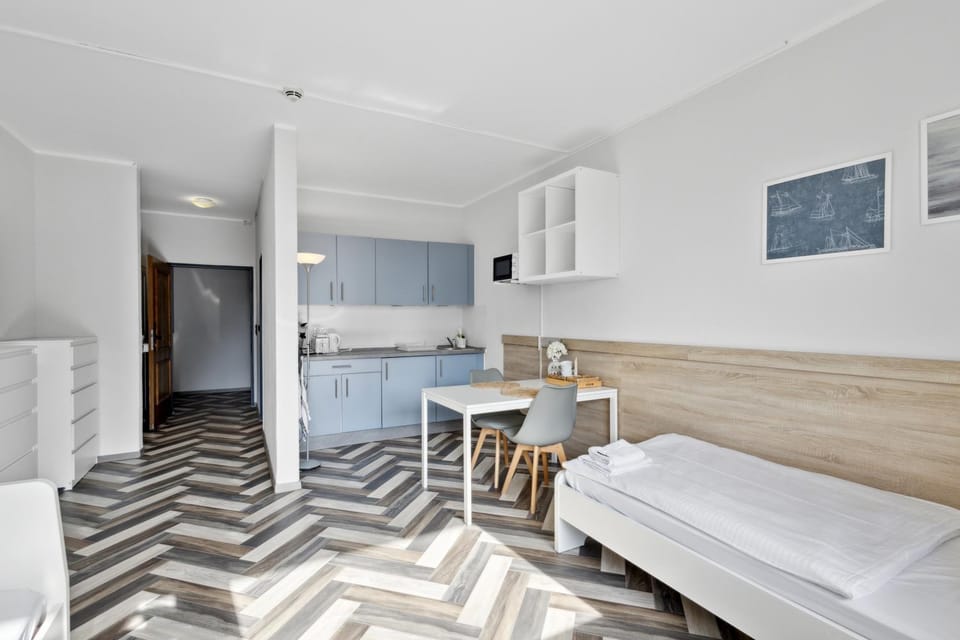 Kitchen or kitchenette, Photo of the whole room, Dining area, Bedroom