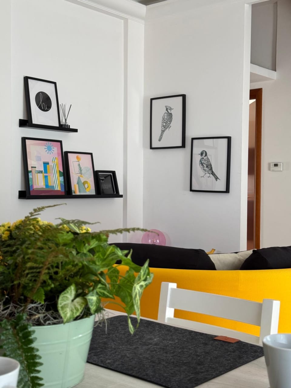 Living room, Decorative detail