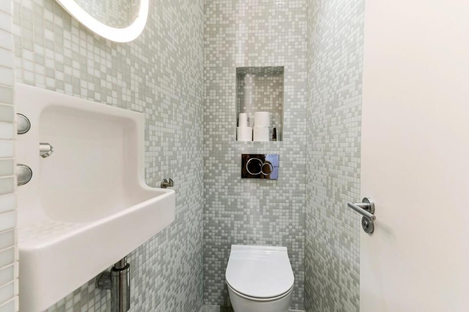 Toilet, Bathroom