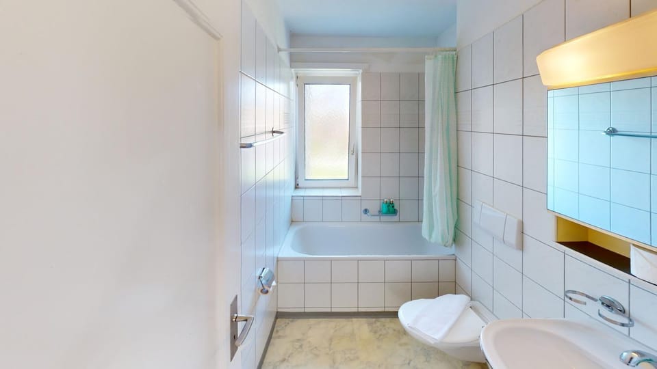 Toilet, Bathroom, Bath, towels