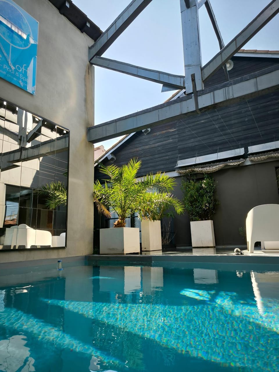 Pool view, Swimming pool