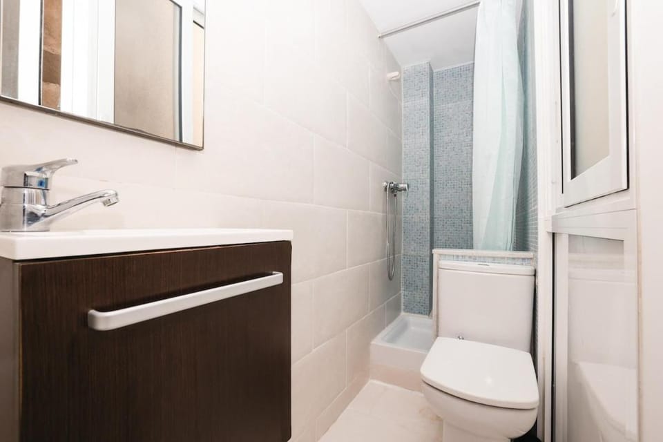 La Rambla - Catalonia Square Apt 4BD-2BTH Apartment in Barcelona