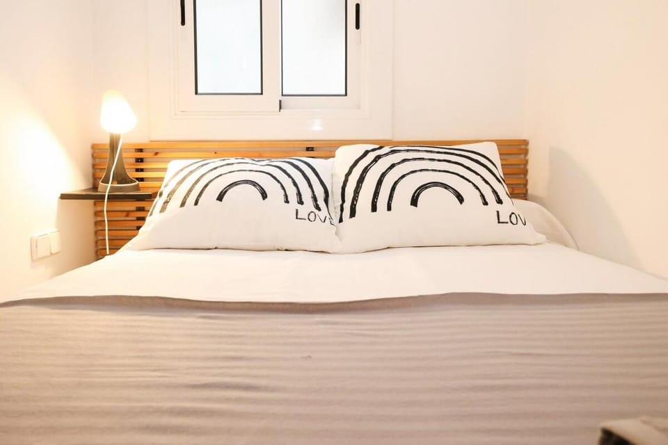 La Rambla - Catalonia Square Apt 4BD-2BTH Apartment in Barcelona