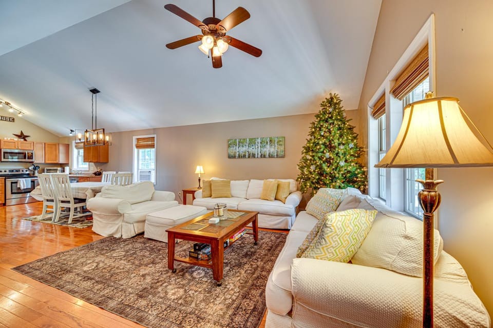 Private Community Beach: Family Conway Retreat! House in Conway