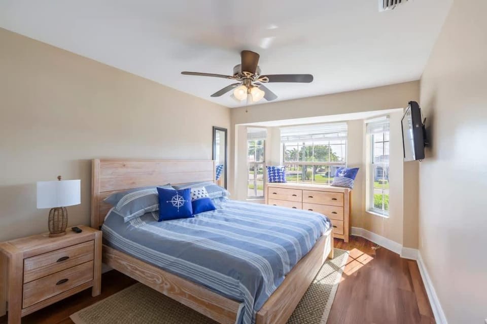 Chiquita Retreat with Pool Apartment in Cape Coral