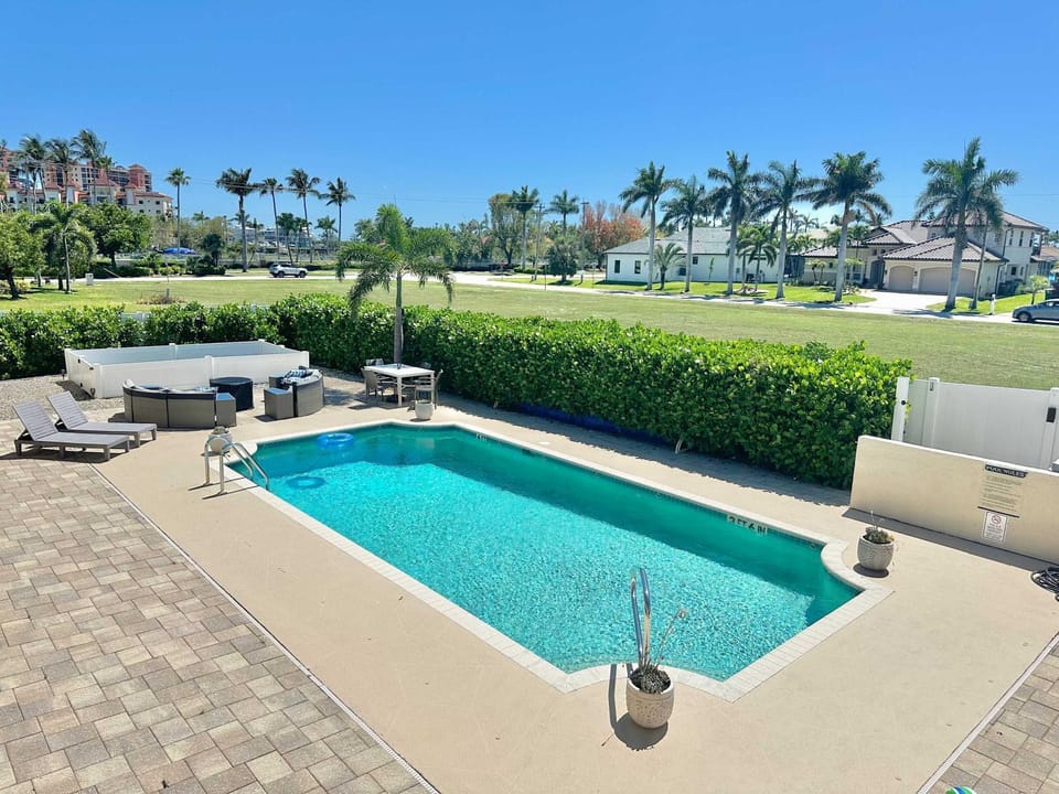 Chiquita Retreat with Pool Apartment in Cape Coral