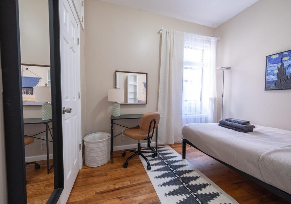 3 Bedroom Home In Manhattan Apartment in Harlem