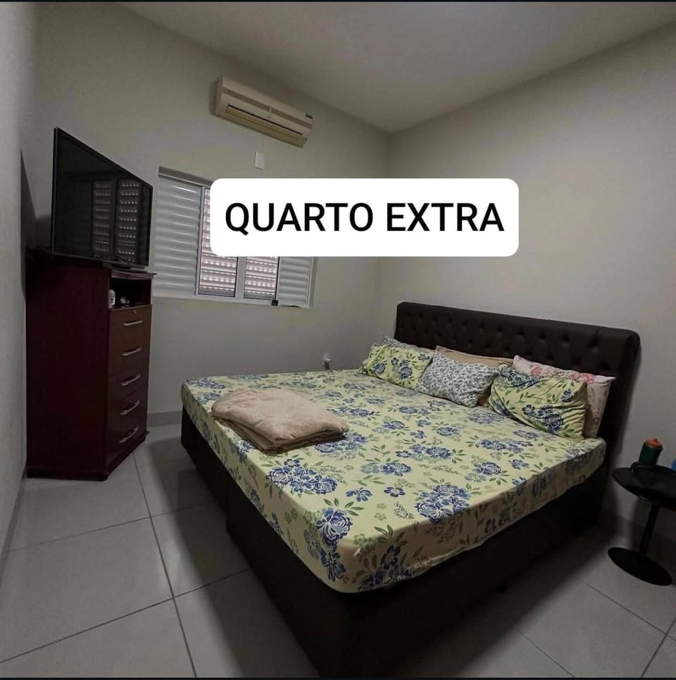 Bed, TV and multimedia, air conditioner