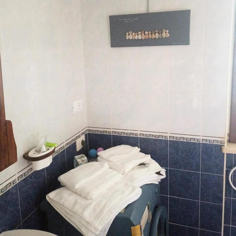 towels, washing machine