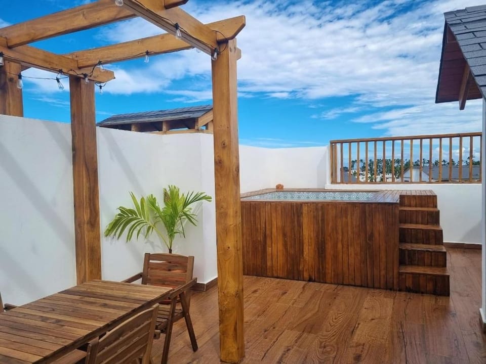 Balcony/Terrace, Balcony/Terrace