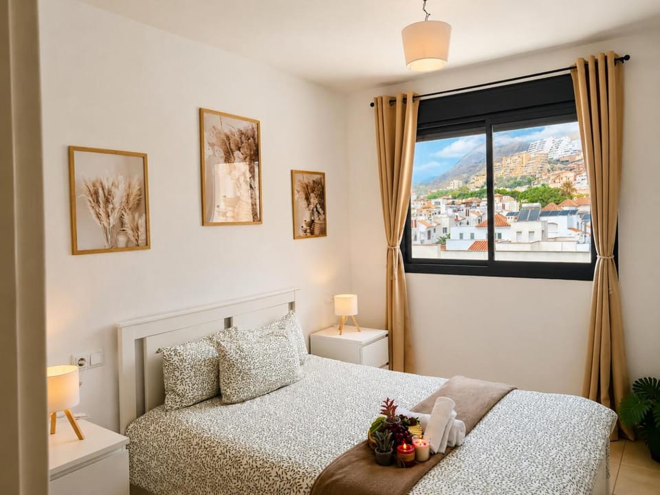 Bed, Photo of the whole room, Bedroom, Mountain view