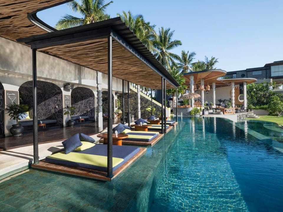 Swimming pool