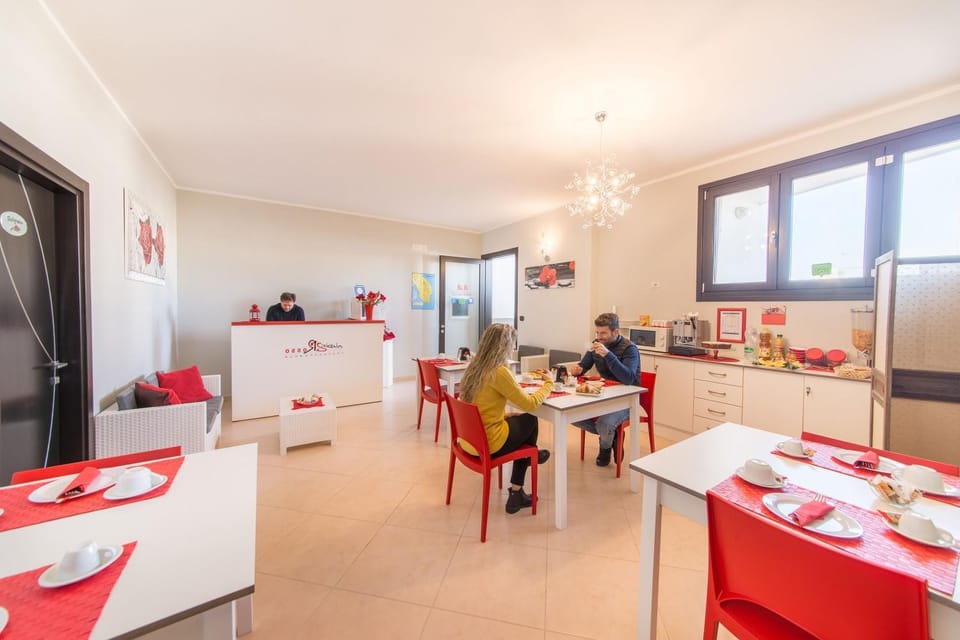 Communal kitchen, Breakfast, Buffet breakfast, Italian breakfast