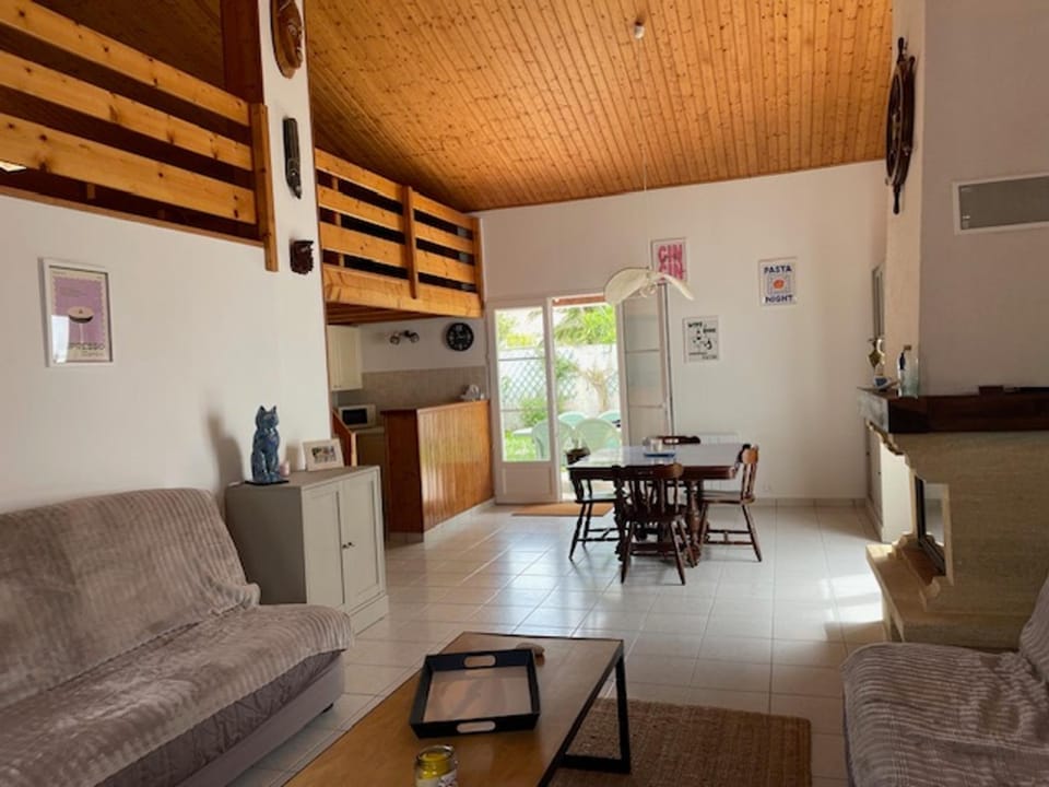 Maison mitoyenne à Barbâtre près de la plage - 4 personnes - FR-1-823-149 House in Pays de la Loire