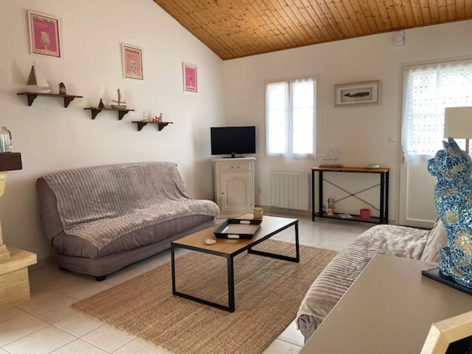 Maison mitoyenne à Barbâtre près de la plage - 4 personnes - FR-1-823-149 House in Pays de la Loire